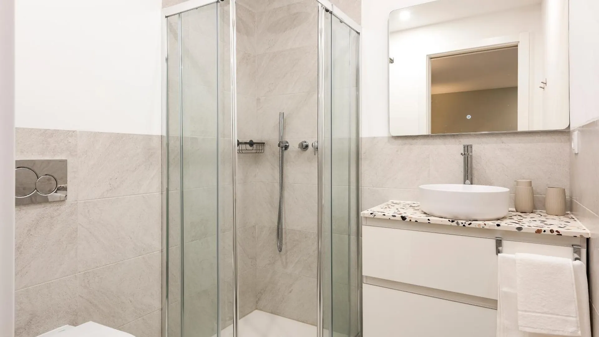 Villa 41 - Private Studios Faro Airport, Beach And City Center 0*,  Portugal