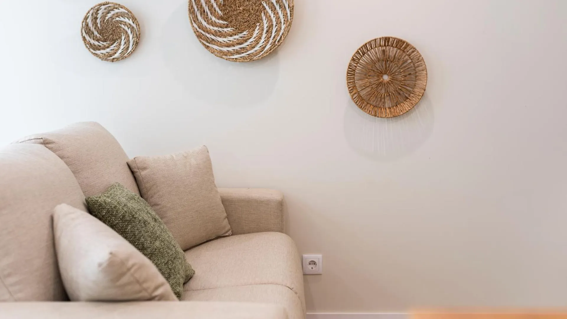 Villa 41 - Private Studios Faro Airport, Beach And City Center 0*,